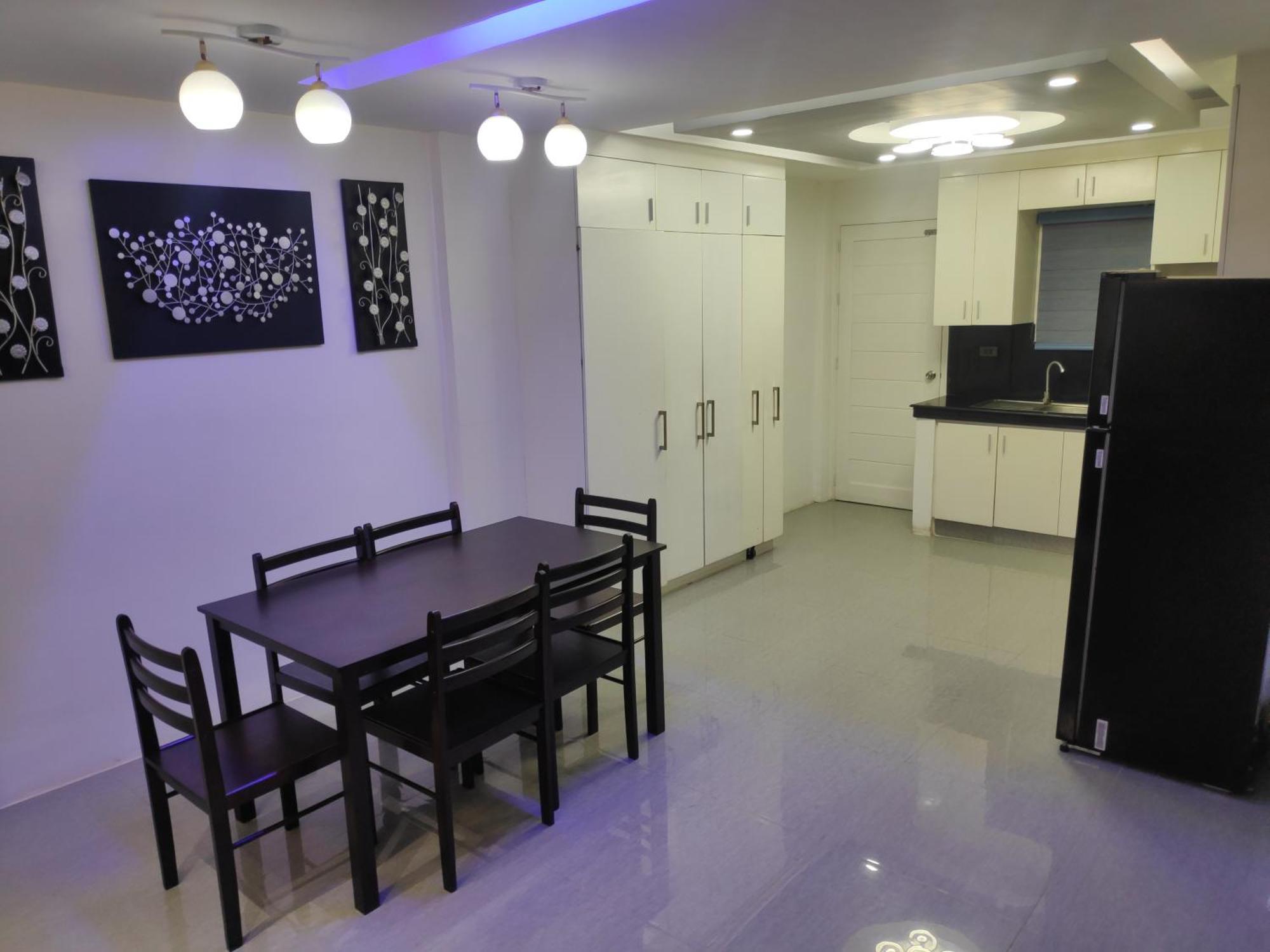Tagaytay Staycation By Naya And Darla W Free Swimming Pool, Wifi & Netflix Tagaytay City Exterior foto